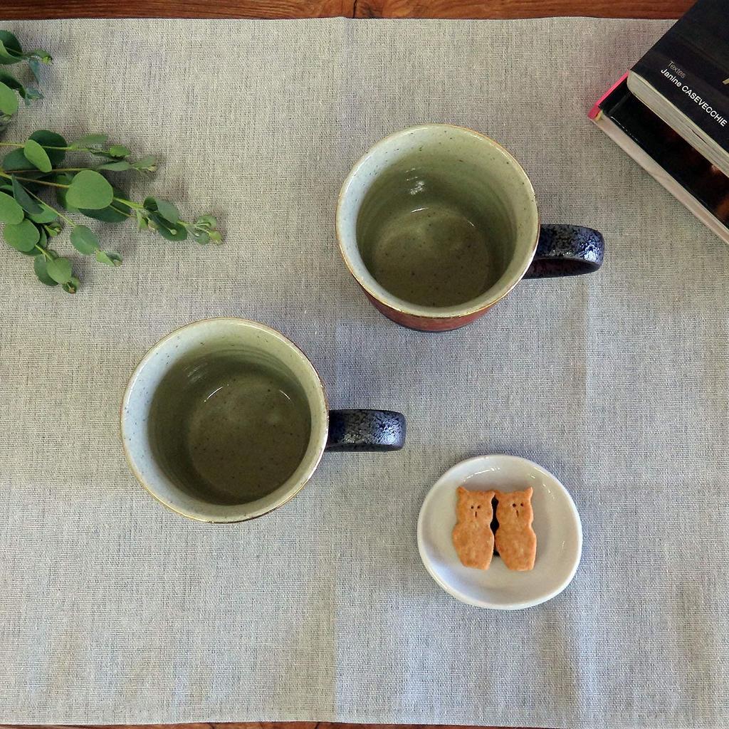 Kutani Ware Pottery Pair Mug Gold Arabesque AK5-0886