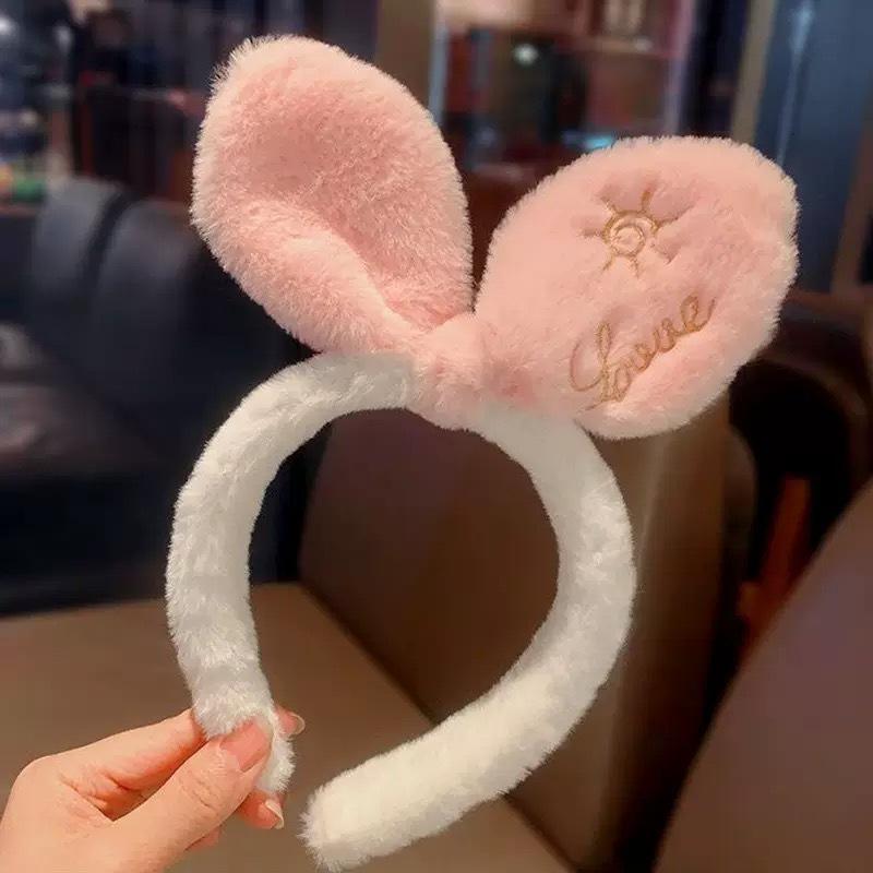 Cartoon Plush Headband: Cute Hair Accessory for Women & Kids, Perfect for Face Washing