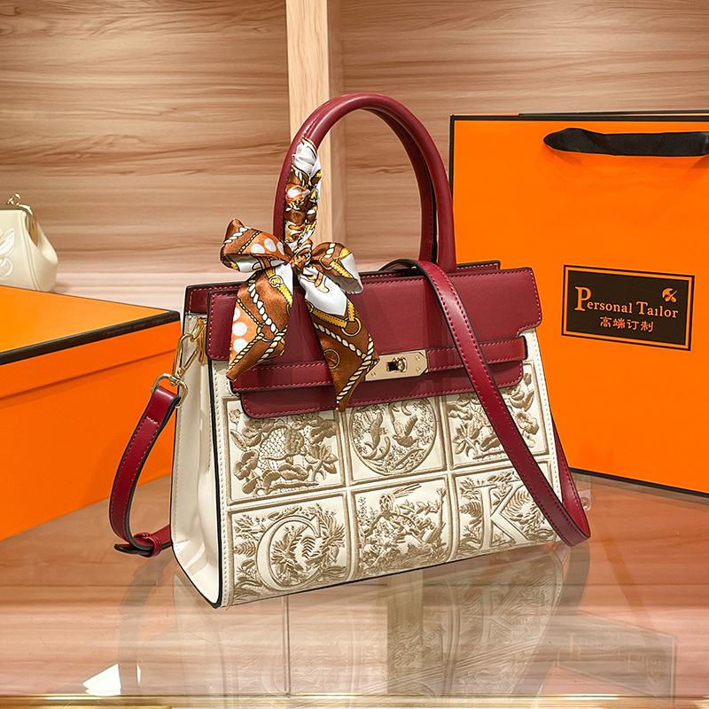 W. D. POLO Gifts Embroidery for Newly Married Mom Red Wedding Bag Gifts for Mother-in-law Handbag Crossbody Women's Bag