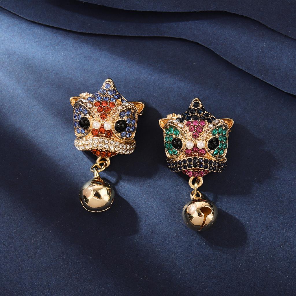 Fashion Personalized Chinese Style Lion Wake Pin Full of Rhinestones Cute Bell Chest Flower Fashion Accessories
