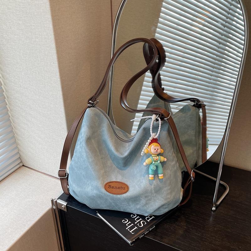 

Сумка большой вместимости повседневная простая личность тренд мода сумка через плечо лето новинка 2025 женская сумка-тоут Without pendant синий