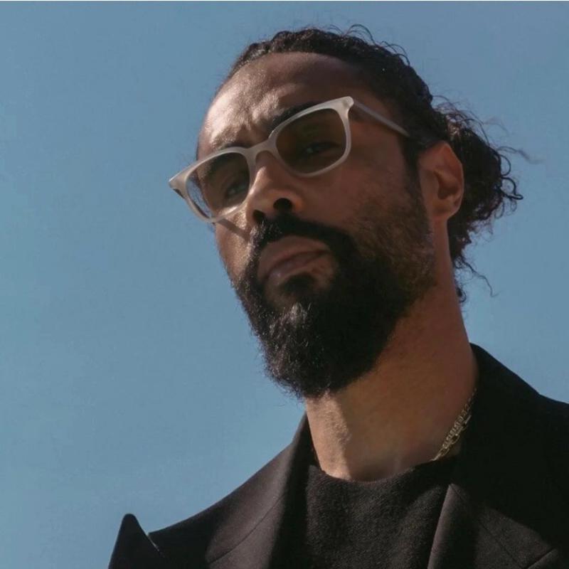 Новые модные солнцезащитные очки — фото 4