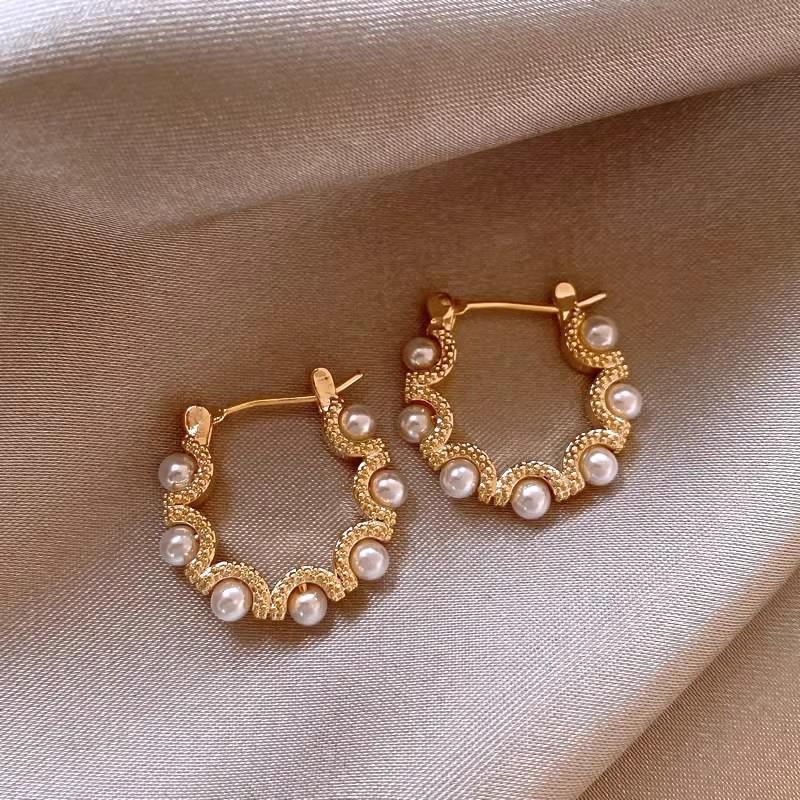 Gold White Pearl Ear Buckle Niche Premium Exquisite Versatile Earrings