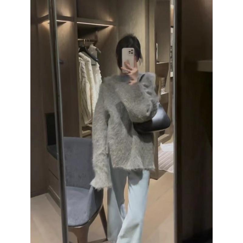 Cozy Mink Velvet Women's Sweater: Thick, Premium Knit for Autumn/Winter - Chic, Relaxed Style