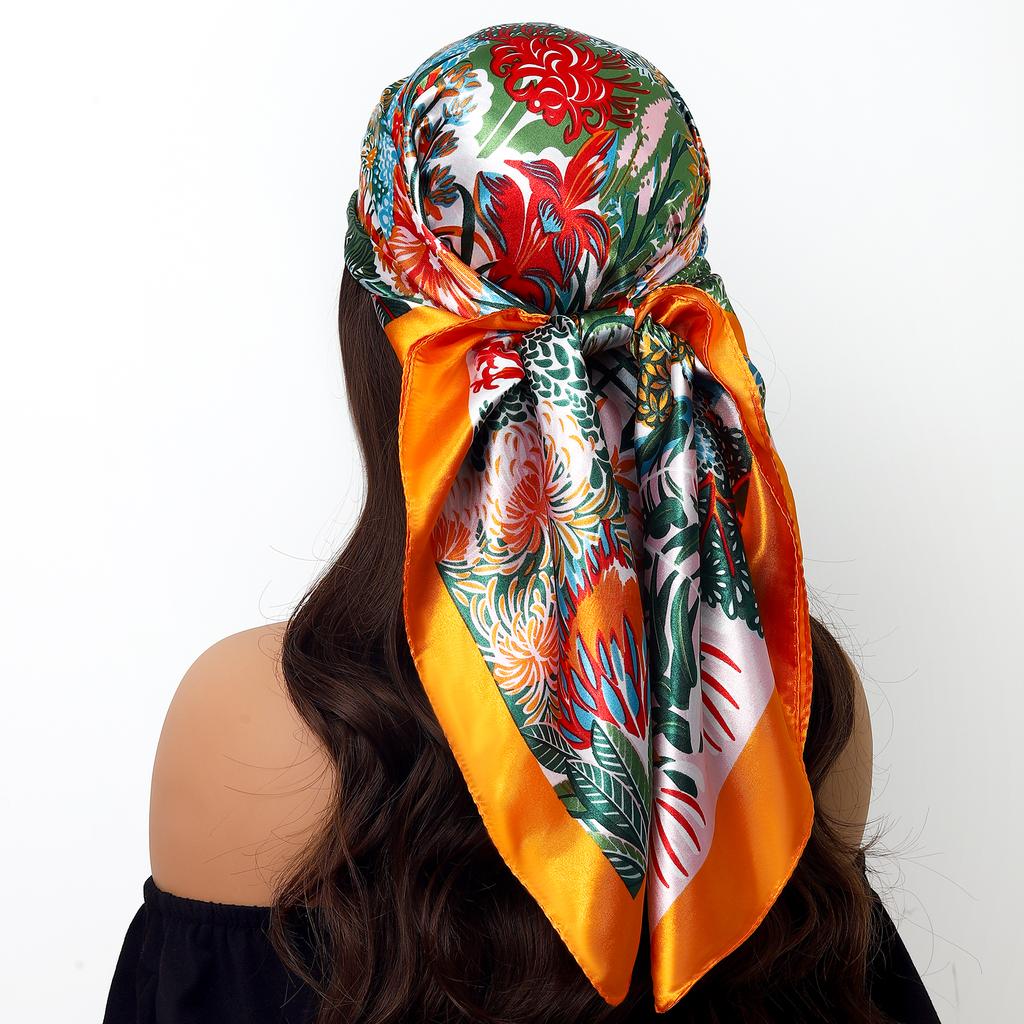 Cachecóis Populares Europa E América Moda Bandanas Nova Estampa Protetor Solar 90X90CM Lenço Quatro Estações Lenços de Seda Quadrados de Luxo