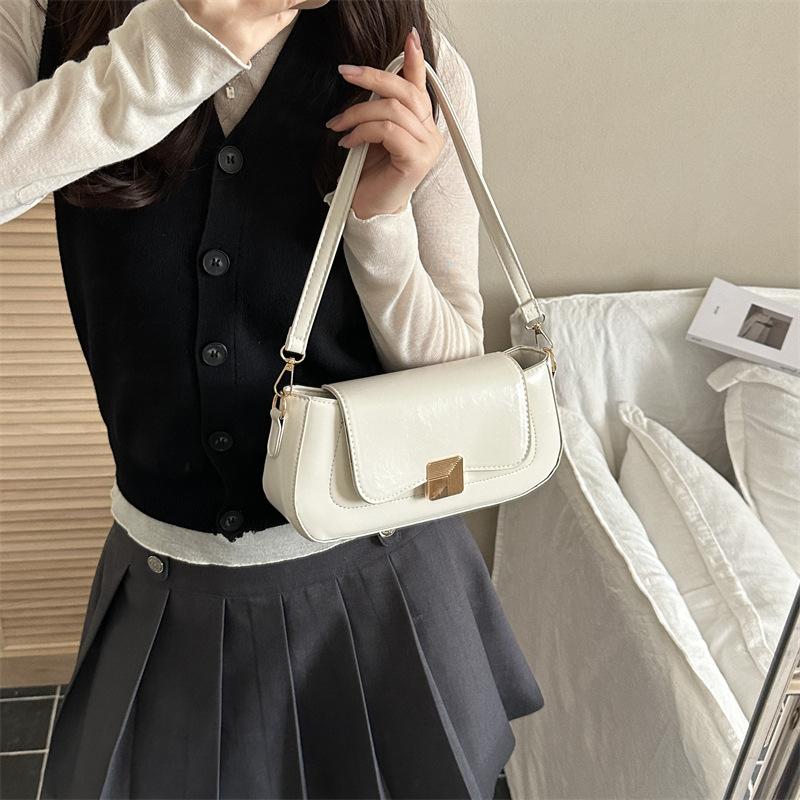 Fashionable Underarm Bag Elegant and Simple Light Luxury Retro Single Shoulder Crossbody Small Bag