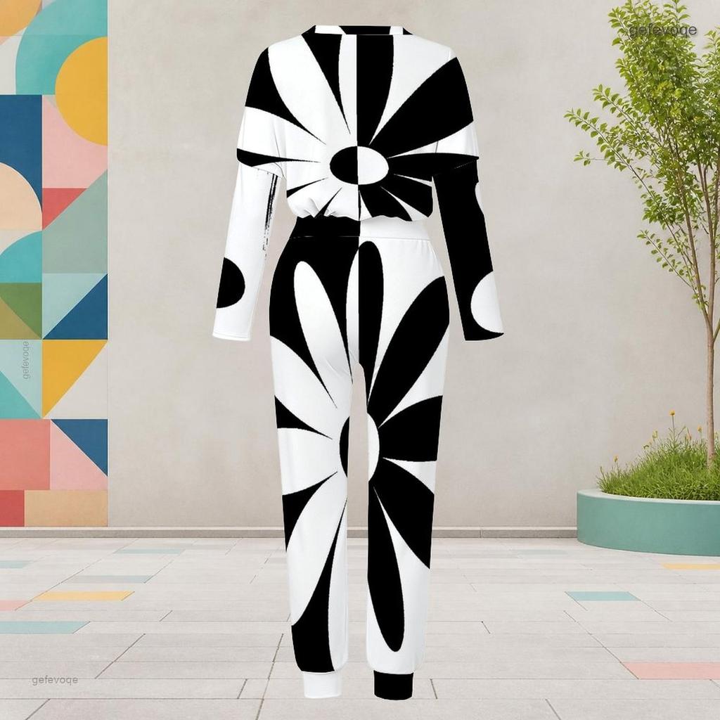 Women Plus Size Round Neck Long Sleeve Printed Two Piece Set Black White Cuffed Top Cuffed Pants With Pockets