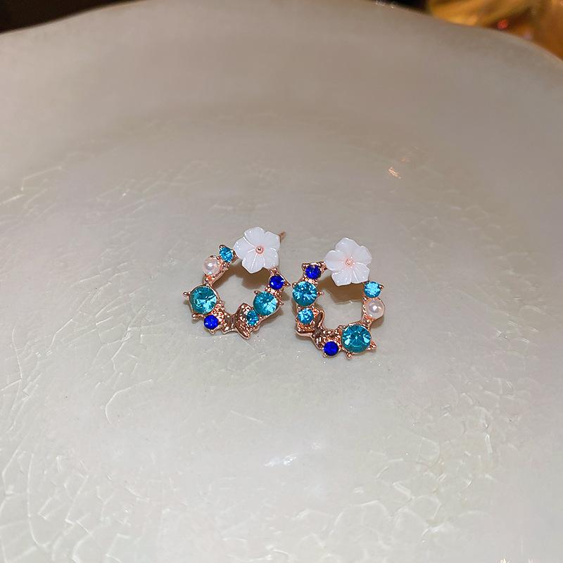 High-end wheat ear zircon ear buckle year-old niche fashion design earrings popular versatile temperament earrings