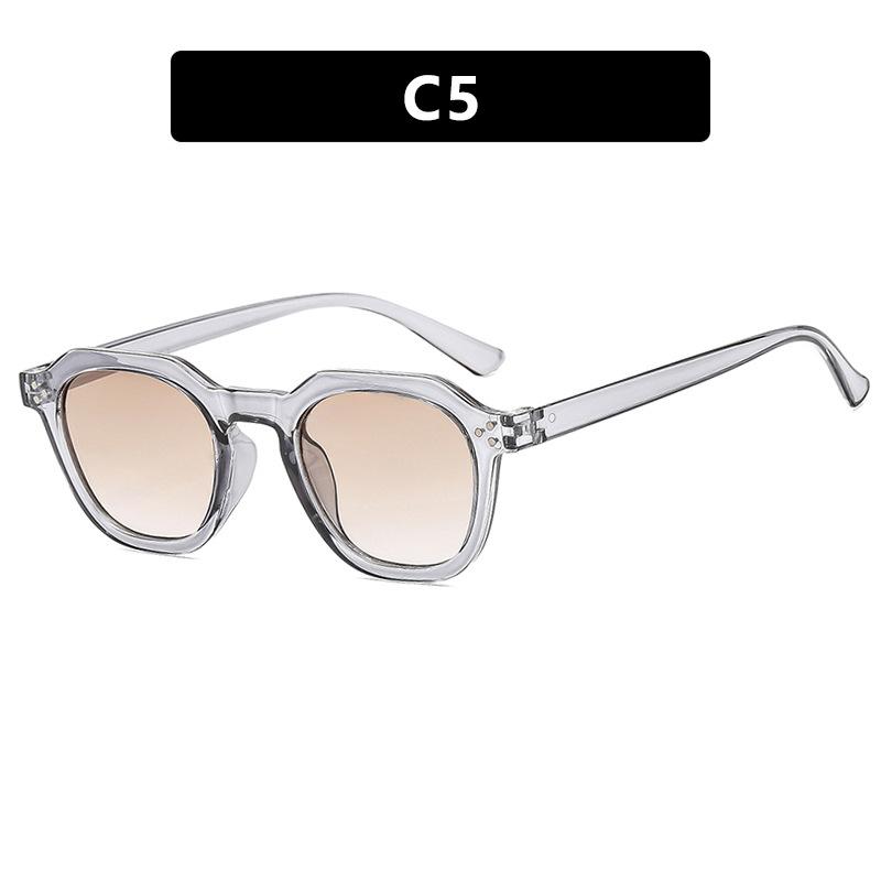 Square Rivets Sunglasses for Women Men Vintage Trend Trending Sun Glasses Ladies Beach Shades Male Female Driving Fishing Shades