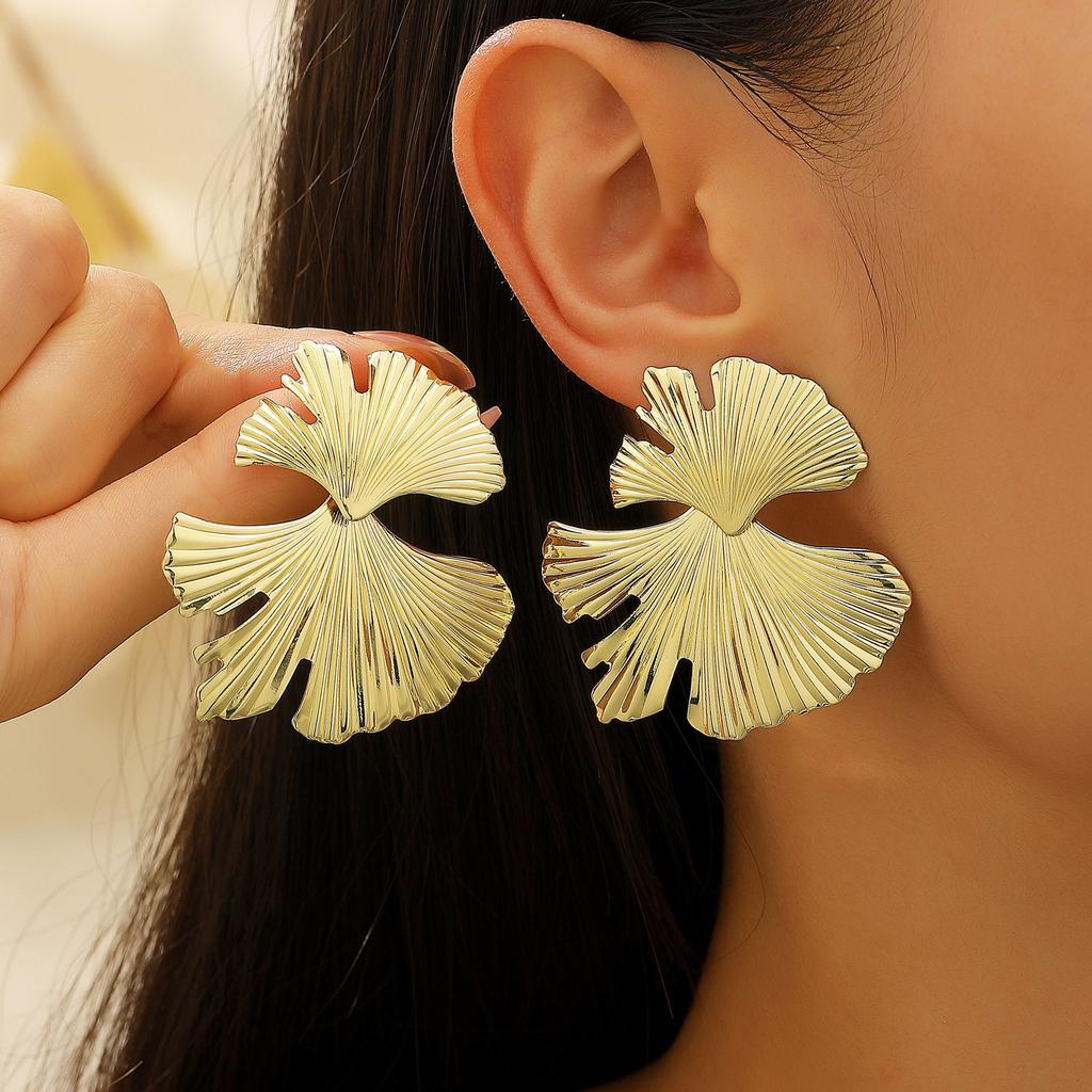 Vintage Ginkgo Leaf Long Earrings For Women Exaggerated Textured Metal Fashion Trend Jewelry