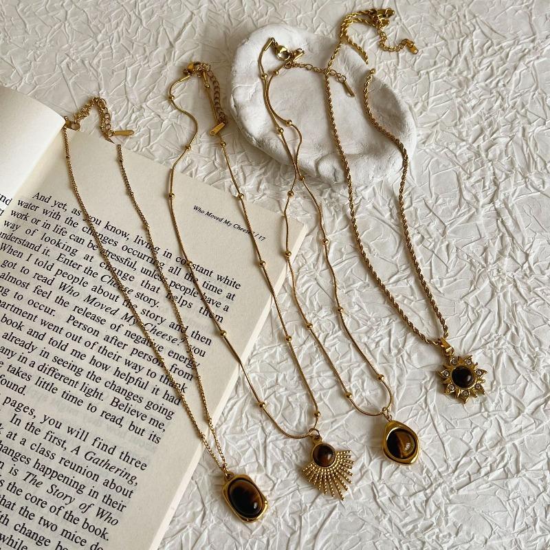 Tiger-eye Stone Pendant Necklace, Sunflower Pendant, Luxury and Niche Titanium and Steel Chain, Non-fading Sweater Chain
