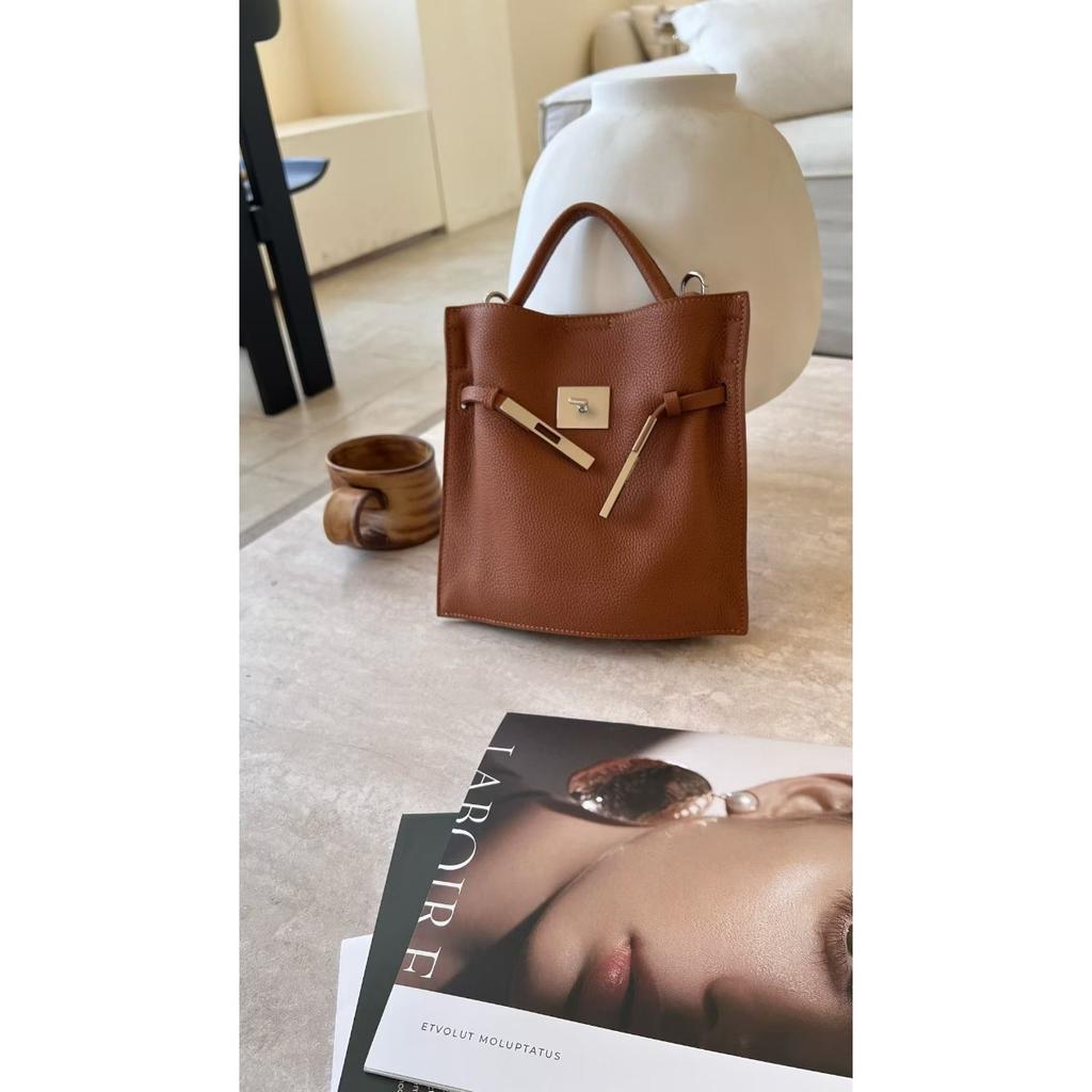 2026 New First-layer Cowhide Bucket Bag Women's Versatile Niche Medieval  Bag Exquisite Hand Carry Messenger Small Tote Bag