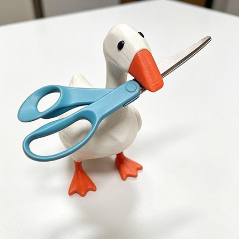 Duck Key Storage Home Decor Item Creative Magnetic Iron Resin Duck Home Decoration Art Piece