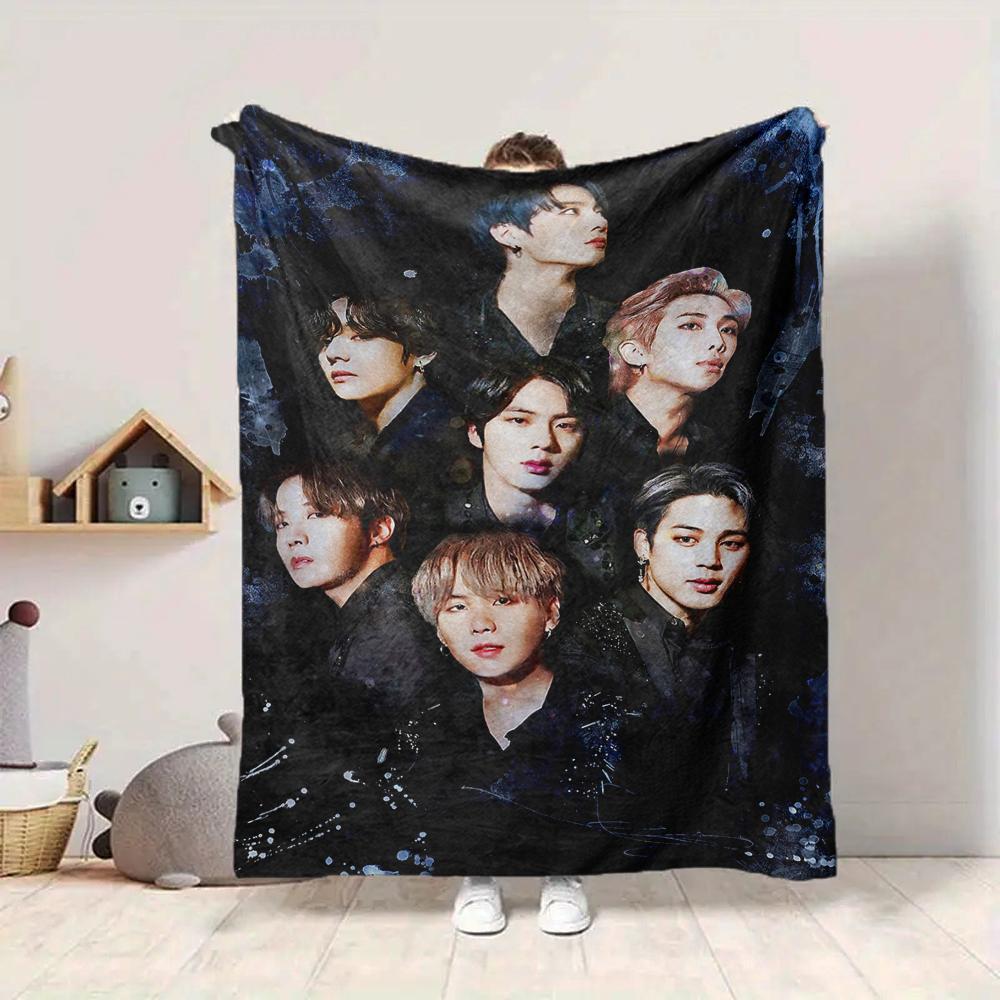 1Pc Group Portrait Dark Flannel Blanket, Soft And Comfortable, Casual Warm, Camping Travel, Christmas, Halloween Xmas Gift L1271
