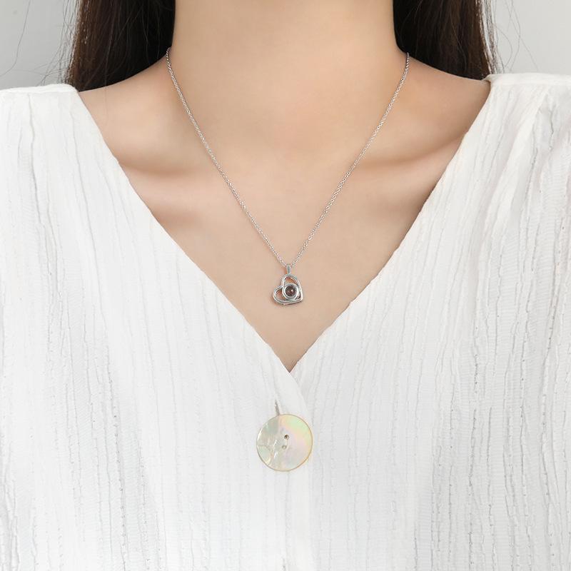 18K Gold Love Memory Pendant Collarbone Chain Female, Nano Projection Stone 100 Sentences I Love You Hollow Love Necklace