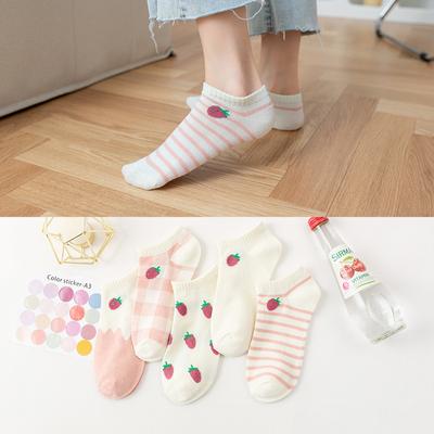 10 Pairs of Female Spring and Autumn Lovely Strawberry Check Lovely Shallow Mouth Invisible Boat Socks