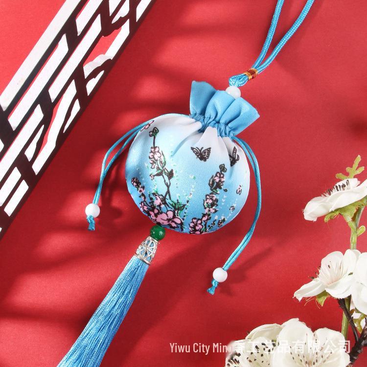 Chinese Mugwort Sachet: Traditional Herbal Mosquito Repellent Car Ornament - Dragon Boat Festival Pendant