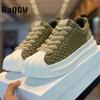 Fashion Designer Striped Patchwork Breathable Shoes Man Fashion Soft Lightweight Skateboard Sneakers Retro Camel Summer Shoes Trend 2024