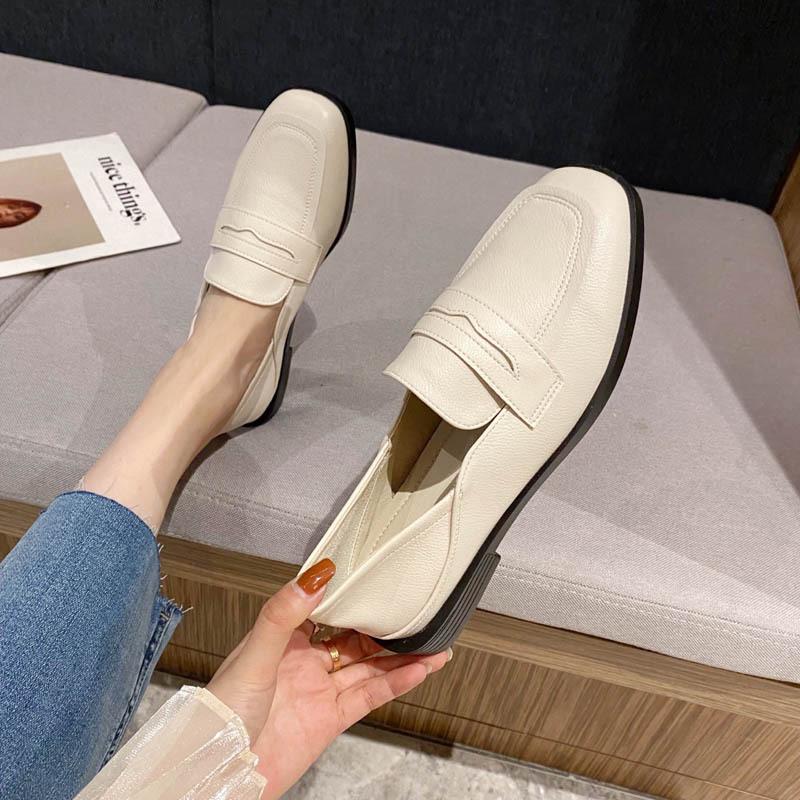 

Low-heeled loafers for women s autumn and winter 2025 new fashion casual thick-heeled light-mouth Korean version work shoes 1025-1 35 чорний