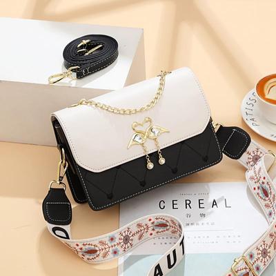 2023 New Exquisite Embroidery Love Small Square Bag Women's Bag Premium Swan Contrast Single Shoulder Crossbody Bag