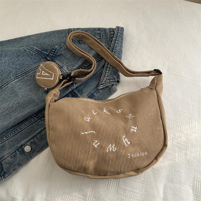Versatile fashion letter messenger bag women's 2025 new casual corduroy large capacity shoulder dumpling bag