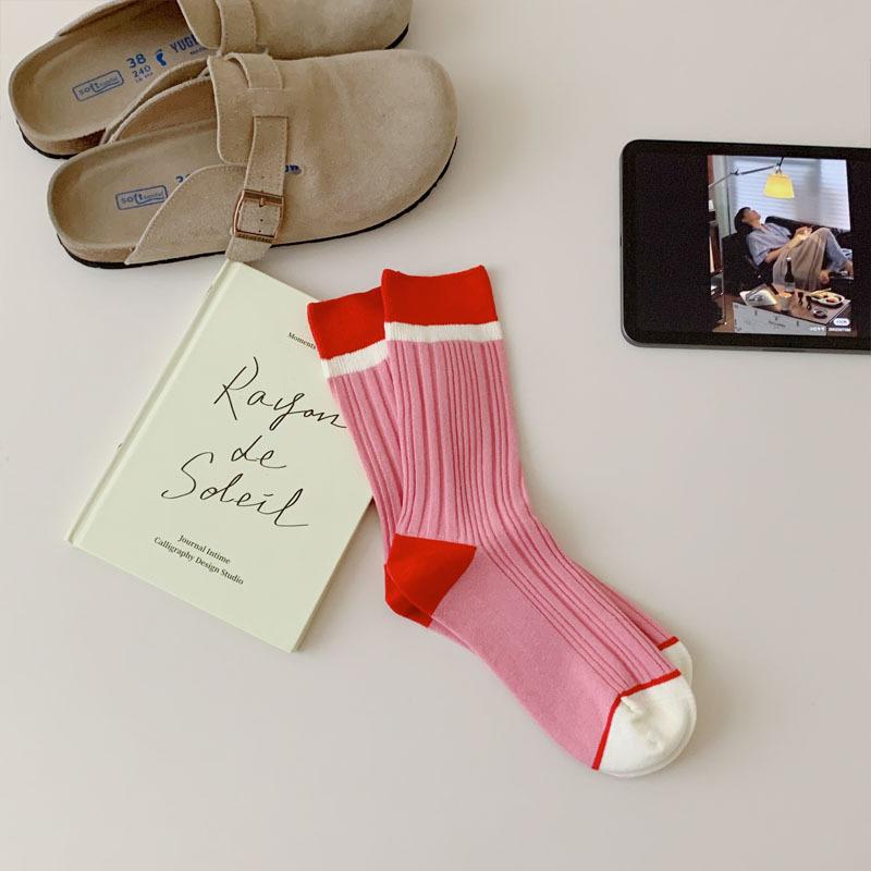 Female Spring and Summer New Trend Match Color Embroidery In Long Tube Cotton Socks