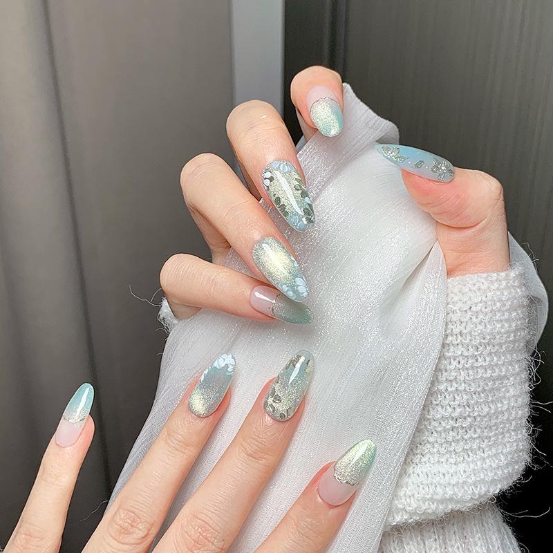 

High-End Medium Oval Cat-Eye Hand-Painted Press-on Nails