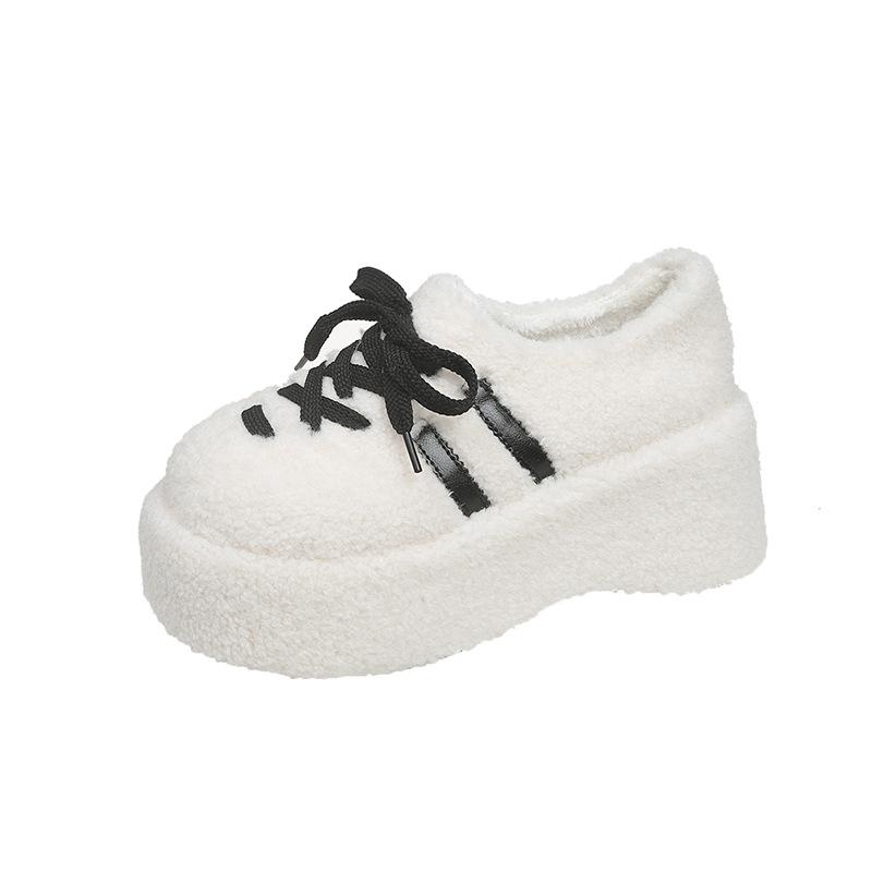 

Пушистые шлепанцы на шнуровке на высоком каблуке для женской уличной одежды 2025 новая осень и зима маленький человек на толстой подошве для увеличения роста и сохранения тепла Ба 39 белый