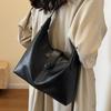 Fashionable Vintage Large Capacity Tote Bag For Women Stylish Soft Leather Design