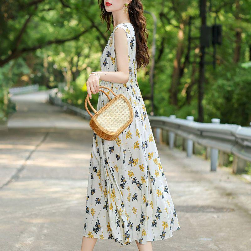 New Summer Floral Cotton-Silk Sleeveless Dress - Plus Size, Loose Fit, Slimming, Vacation Style Mom’s Long Dress