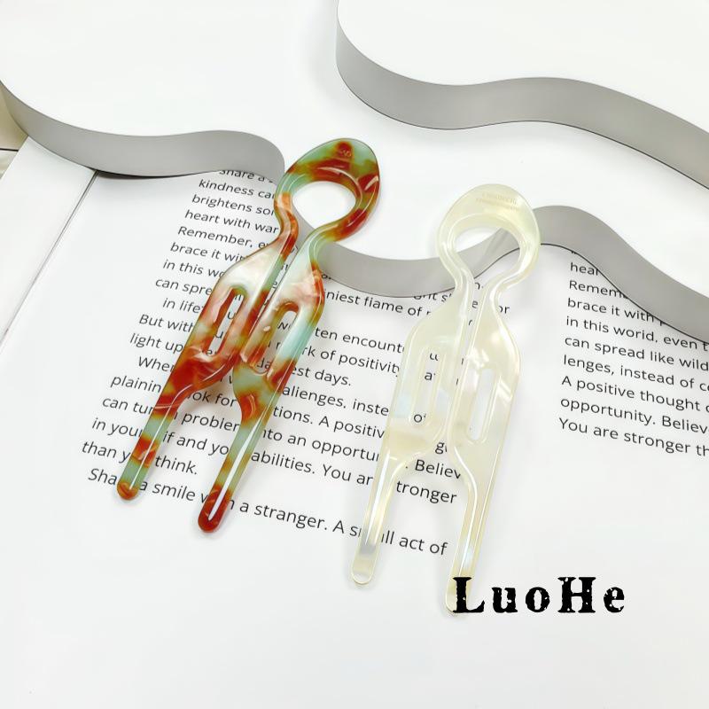 Elegant Leopard Print Acetate Hairpin for Women's Bun Hairstyles