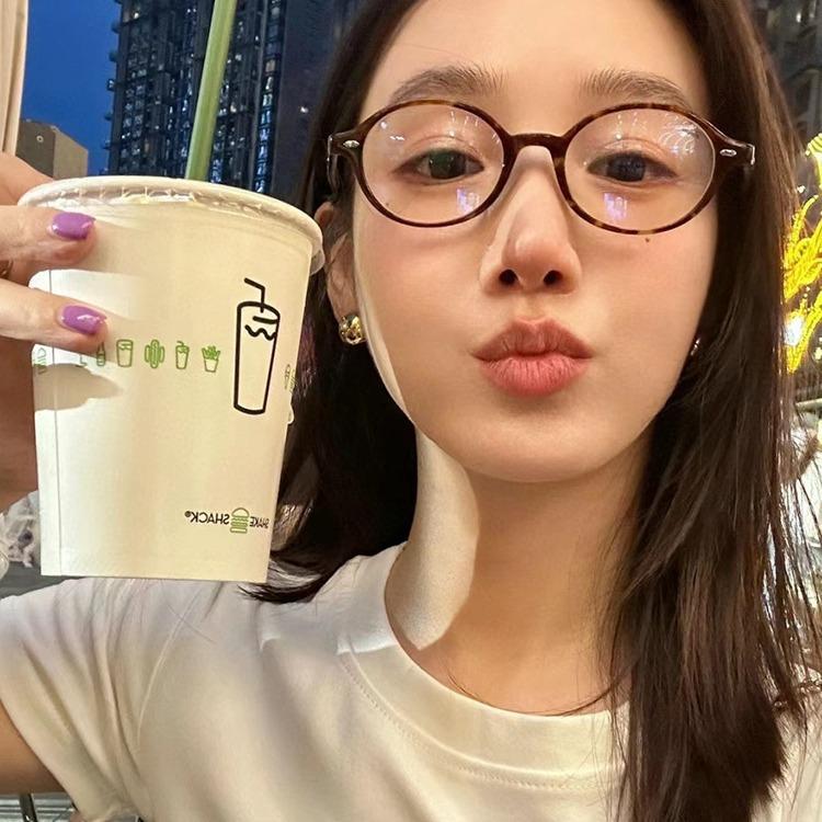Bursting Nerd Glasses Women'S Vintage Oval Maillard Small Frame Myopia Glasses Frame Radiation Protection