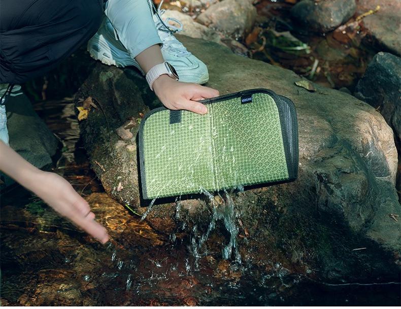 Outdoor Folding Seat Cushion Picnic Mat Moisture-proof and Waterproof Portable and Thick Camping and Hiking Mat for Outdoor Use