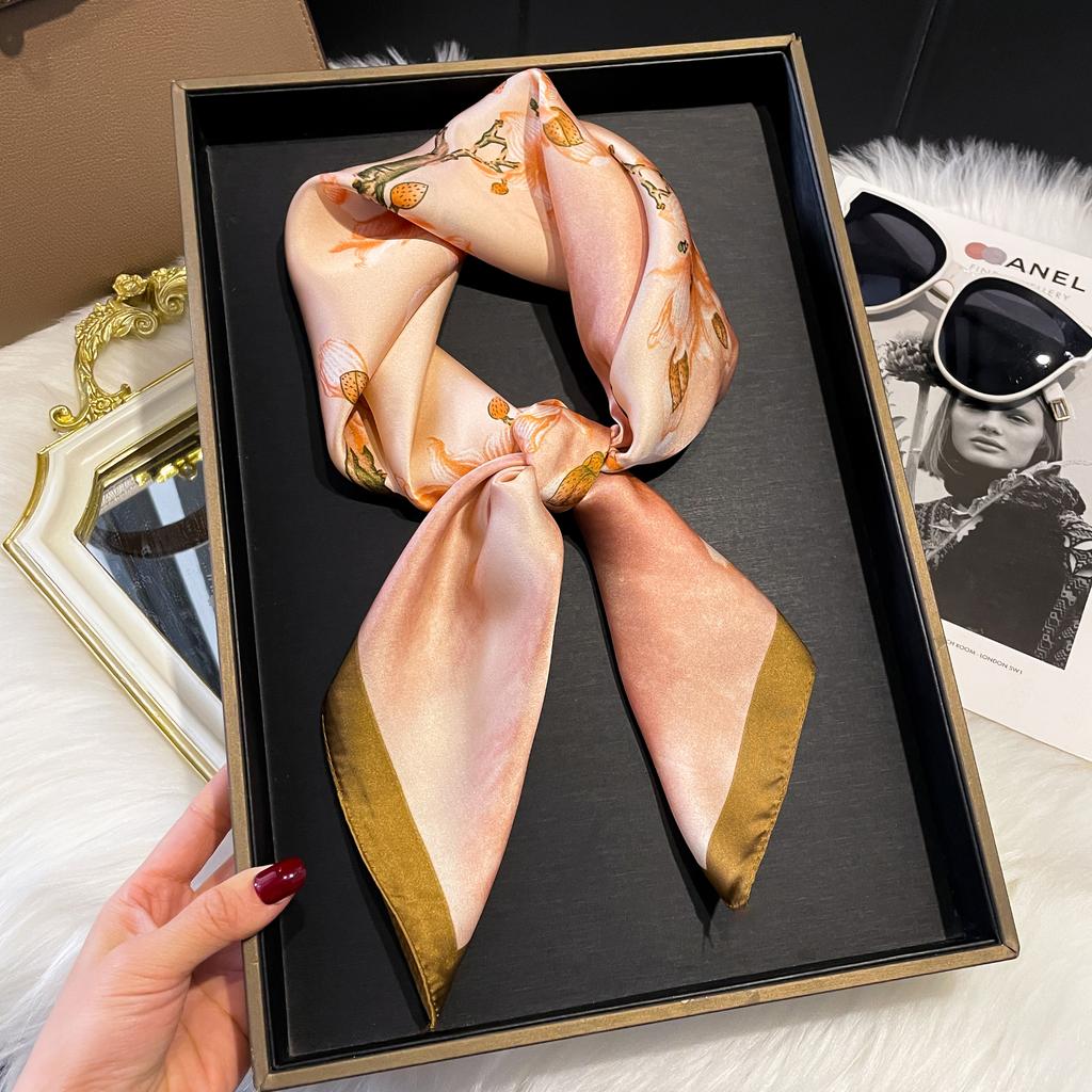 Luxus-Mode-Druck 70*70cm Seide Quadrat Schal Frauen Weiche Satin Haarband Halstuch Krawatte Weibliche Stirnband Foulard Tasche Band