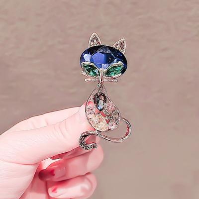 Mode Koreanische Kätzchen Brosche Galvanik Diamant Personalisiertes Design Kleidung Temperament Süße Trend Internet Celebrity Schmuck Frauen