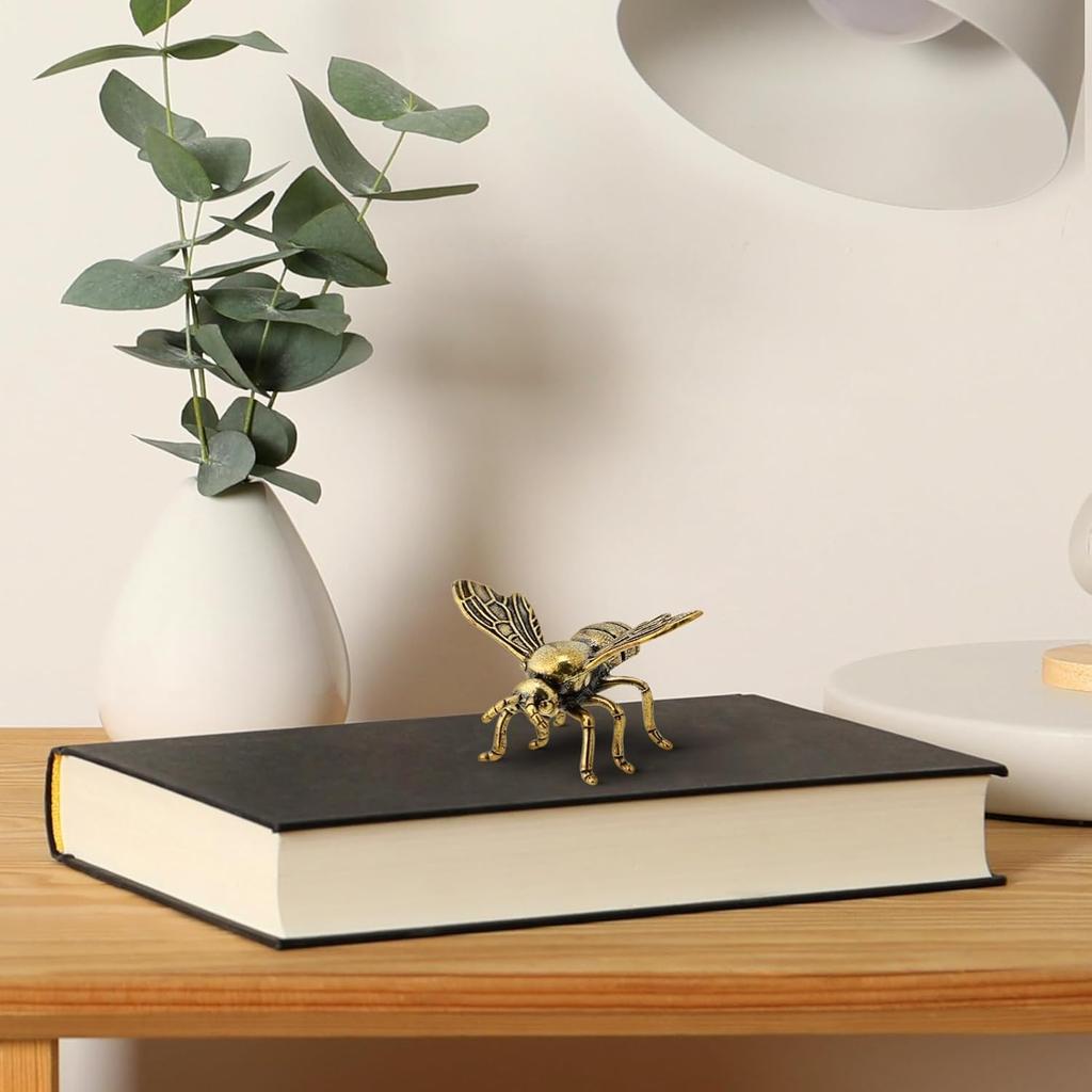 Creative Small Bee Statues Honeybee Figurines Miniatures DIY Craft Animal Ornament Desktop Decoration for Living Room Office