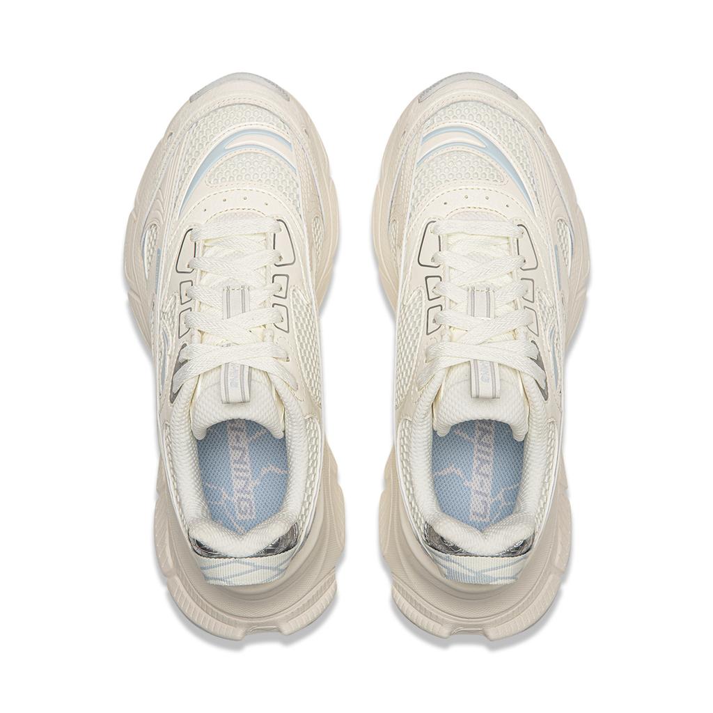 Li Ning Xingji Cushioning Abrasion Resistant Breathable Low Top Chunky Sneakers Women's Ivory AGCV354-8