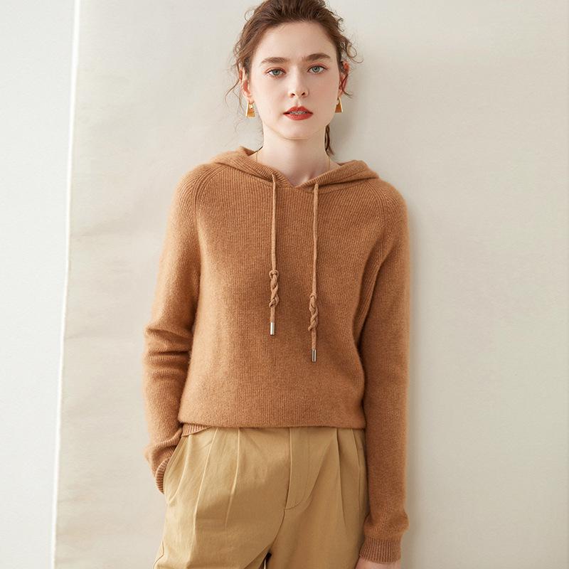 2024 Autumn/Winter Women's Cashmere Hoodie: Slimming, Loose, Versatile Knitwear