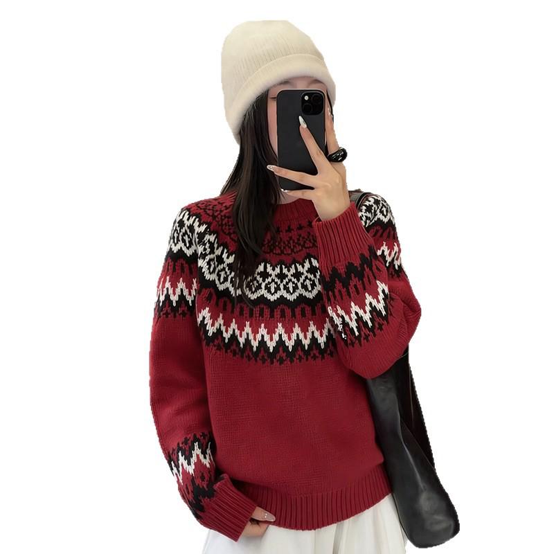 Red Jacquard Wool Pullover - Women's Cozy Round Neck Knit Sweater for Autumn/Winter