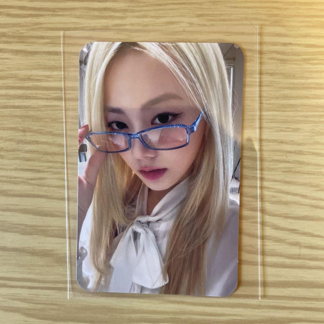 

[Б/У] XG HINATA Коллекционная карточка Lakidro