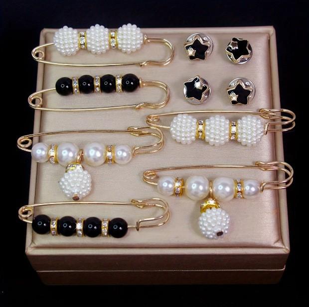 Ainameisi - Women's Metal Leak Proof Brooch Korean Fashion 8-Piece Set Flip Clothing Corset Brooch DIY Accessories