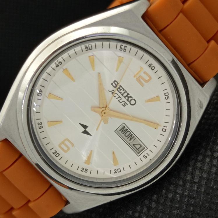 

USED VINTAGE SEIKO ACTUS AUTOMATIC 7009A JAPAN MENS SILVER WATCH 608b-a315250-2 SKU608b-a315250