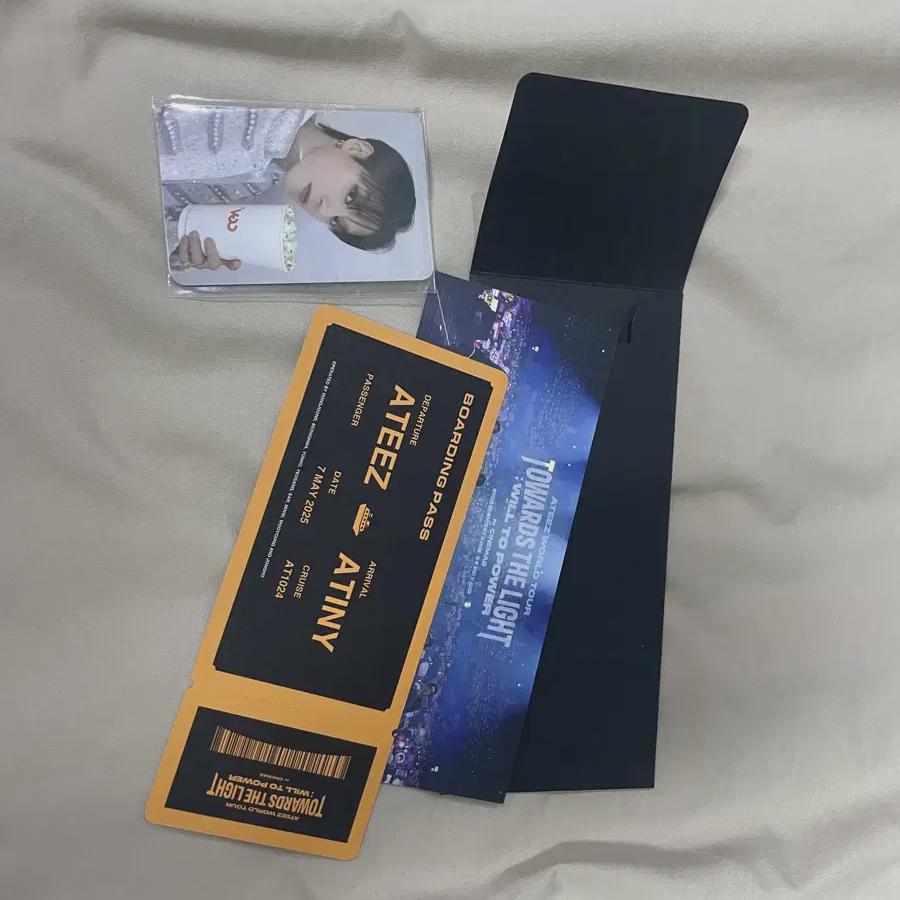 

ATEEZ Предзаказный бонус фильма CGV Включен Ву-ён ТТТ