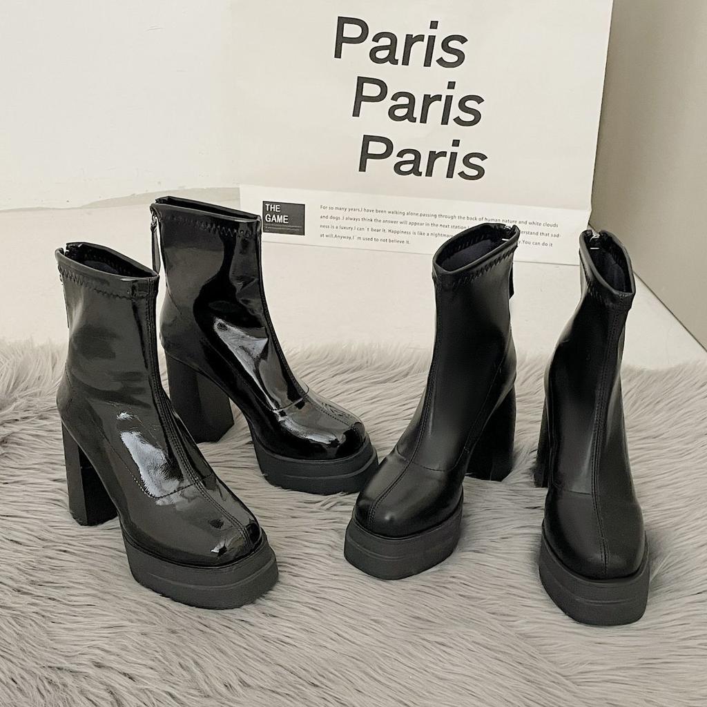 The girl group has the same thick-heeled platform short boots in autumn and winter 2025, and the new small elastic patent leather thin boots are su