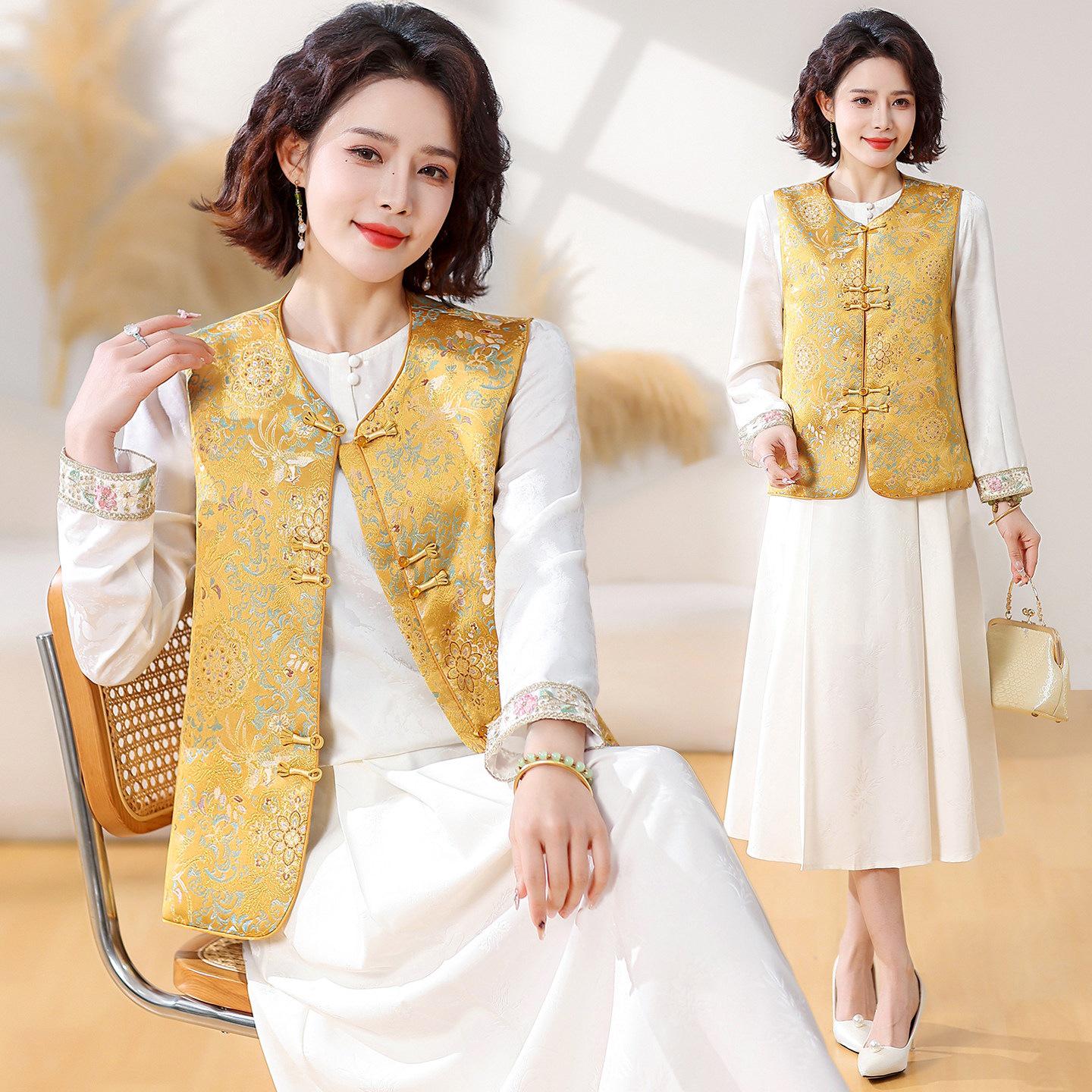

Spring New Chinese Style Vest Top for Middle-Aged & Elderly Women - Stylish National Shawl Design 3XL (Recommend 140-155 Jin)