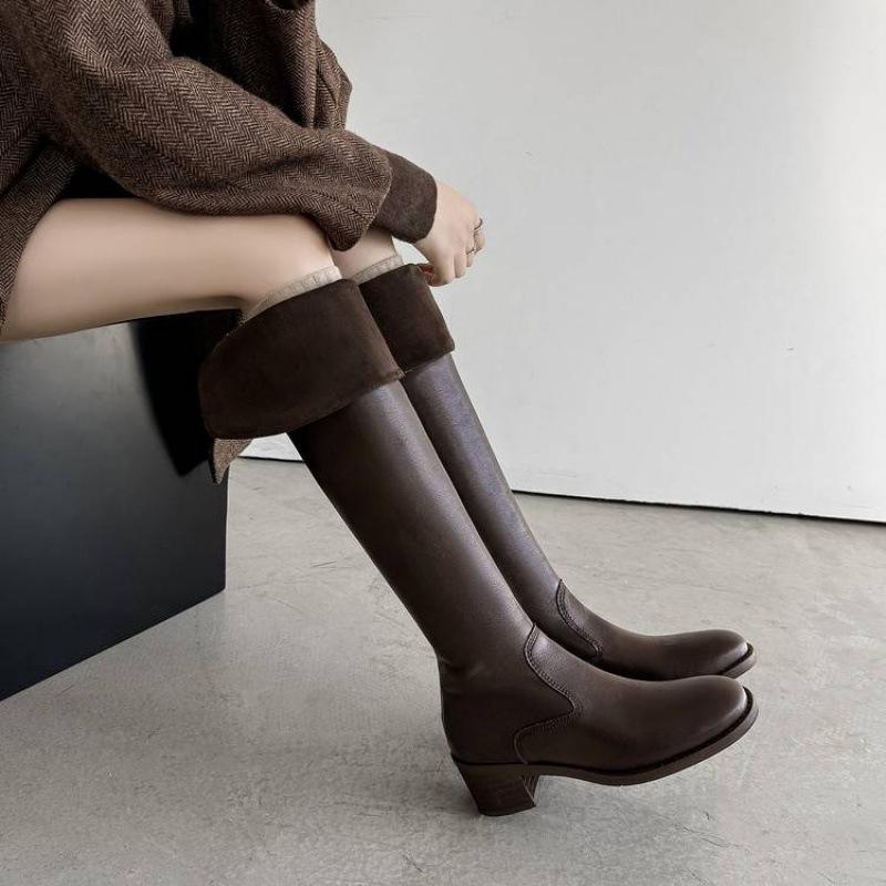 Autumn and Winter Women's Leather Boots Round Head Versatile Large Size Women's Boots Middle Heel Sleeve Square Heel Cowhide New Leather High Boots