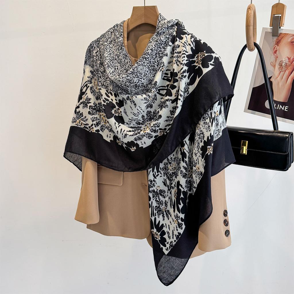 130X130Cm  Luxury Print Satin Silk Square Scarf For Women Summer Sun Protection Shawl Hijab Neckerchief Fashion Wrap Bandana
