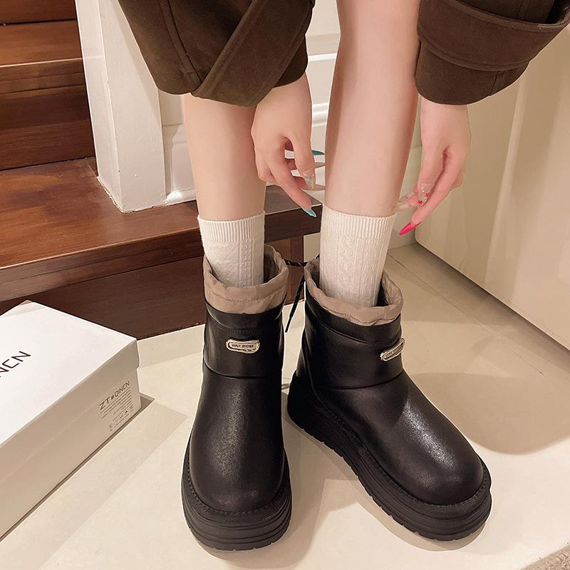 Thick-soled Snow Boots Women's 2025 New Winter Piled Thickened Bread Boots Waterproof and Non-slip Outdoor Warm Cotton Shoes