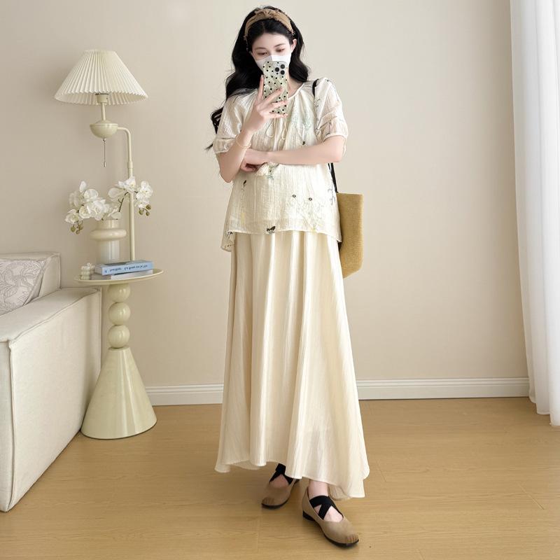 

2026 Korean Summer Fashion: Slimming, Age-Reducing Top & Adjustable Maternity Skirt Two-Piece Set L
