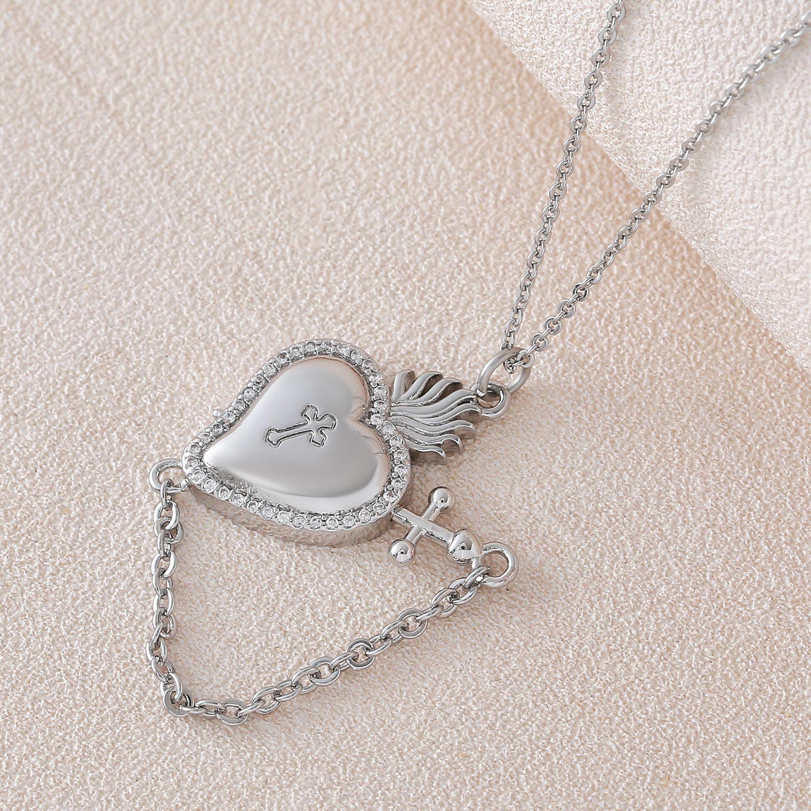 

Inlaid with Zirconia, Smooth-edged Heart-shaped Cross with A Pierced Center Pendant, Double-layered Necklace NAN07-10